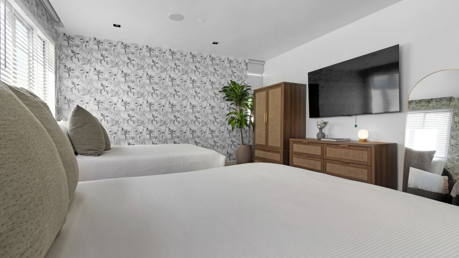 Room 3, Penthouse w Private Pool in South Beach, Miami-Dade