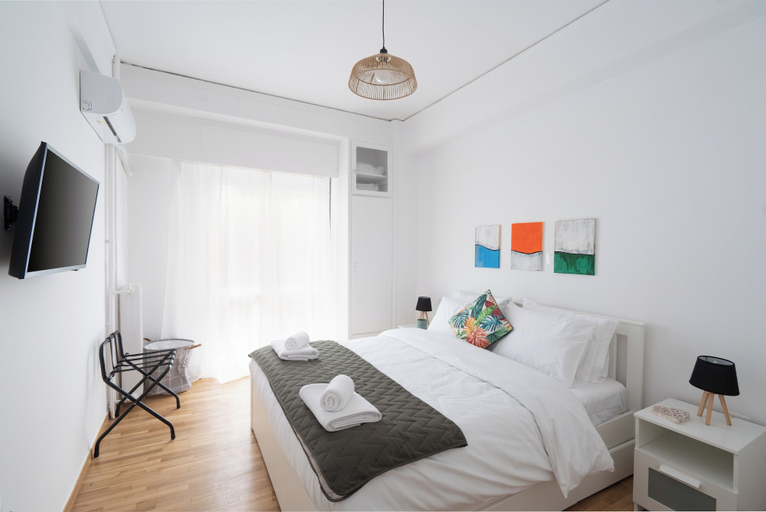 Bedroom 2, Cozy Apartment in Athens With Balcony, 5 Minutes To Metro, Attica