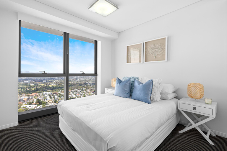 Bedroom 2, Stunning River View 2-Bed with Pool, Sauna and Gym, Brisbane