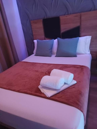 Room 5, Paradise Suites Madrid, Madrid