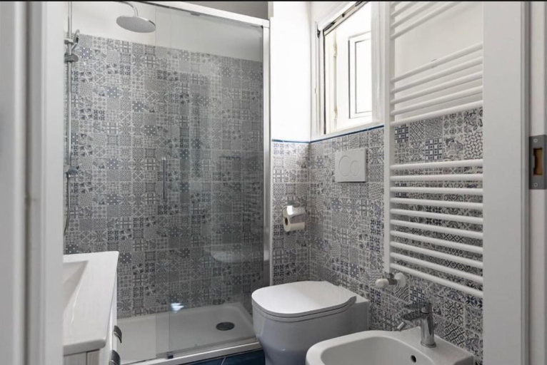 Bathroom 4, Sapore Di Mare al Borgo, Latina