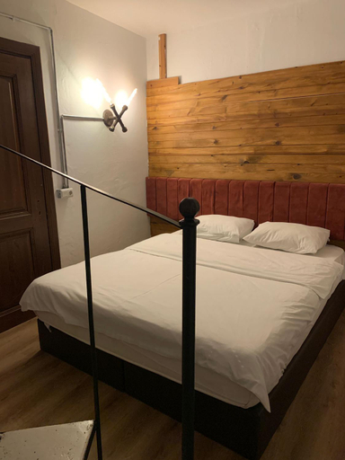 Bedroom 2, Historic Galata, Beyoğlu