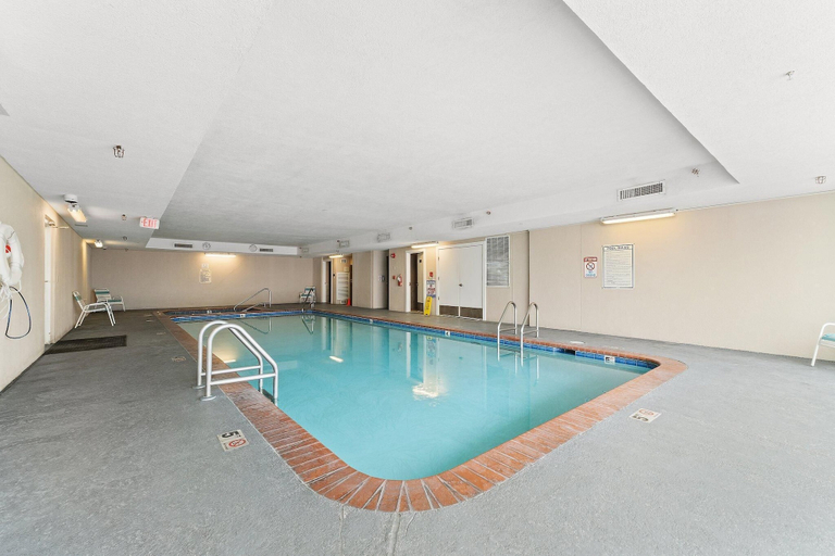 Pool 3, Regency Isle 1009, Escambia