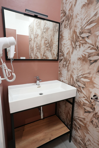 Bathroom 5, Ross Family Suites, Reggio Di Calabria