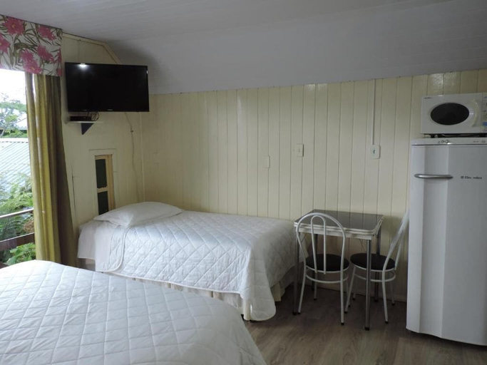 Room 4, Cabanas Costaneira, Cambará do Sul