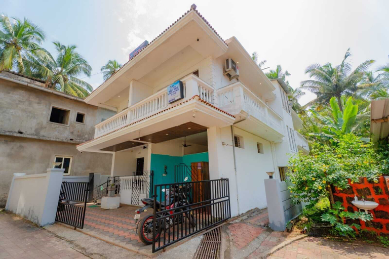 Exterior 2, New White Minar, North Goa