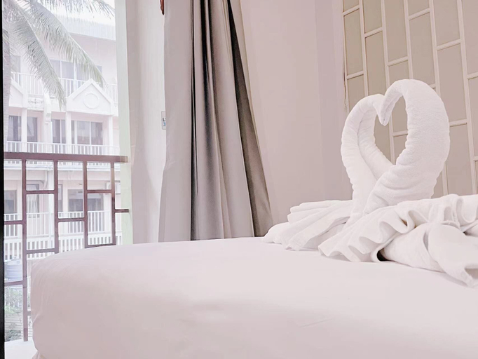 Room 5, Liberety Patong Resort, Phuket Island