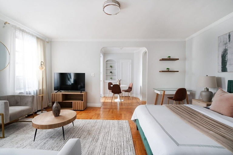 Living area 3, 105 Park Studios, New York