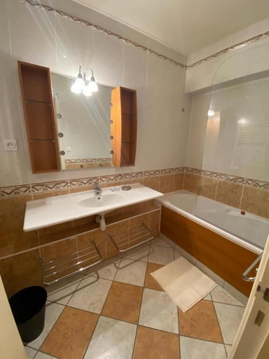 Bathroom 5, Home Le Soft, Cantal