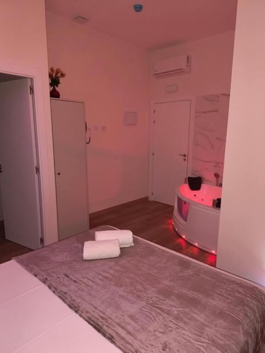 Room 2, Paradise Suites Madrid, Madrid