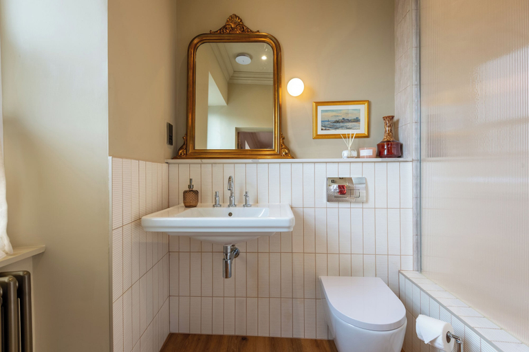 Room 4, The Beach House Boutique Hotel, Sunderland