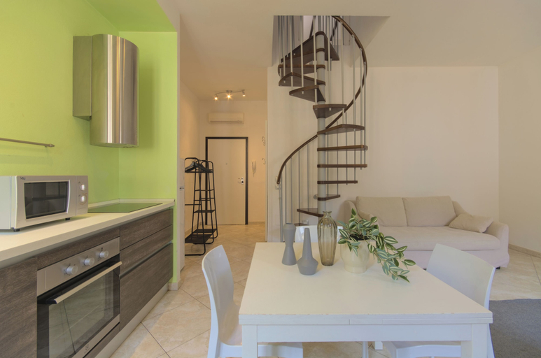 Others 4, Imola Residence, Bologna