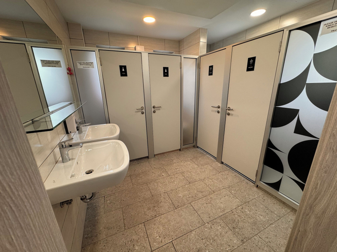 Bathroom 5, RailwayRooms22, Ljubljana