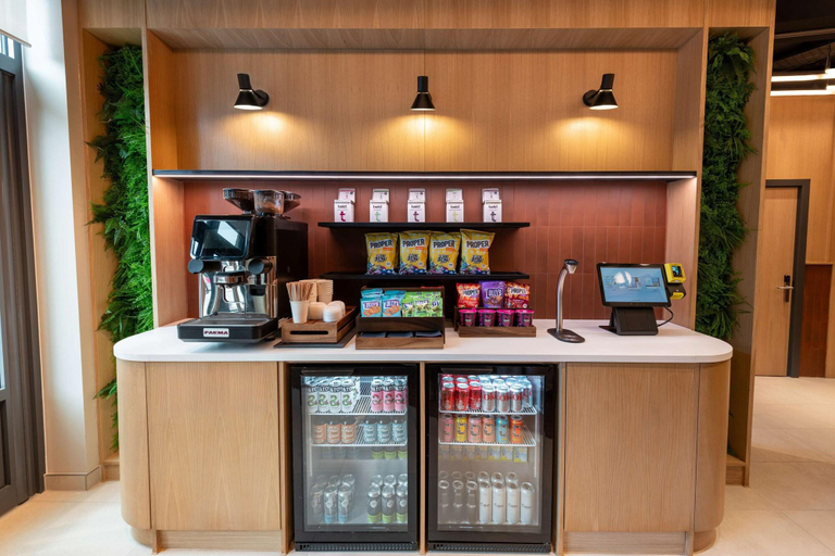 Food & Drinks 5, YOTELPAD London Stratford, London