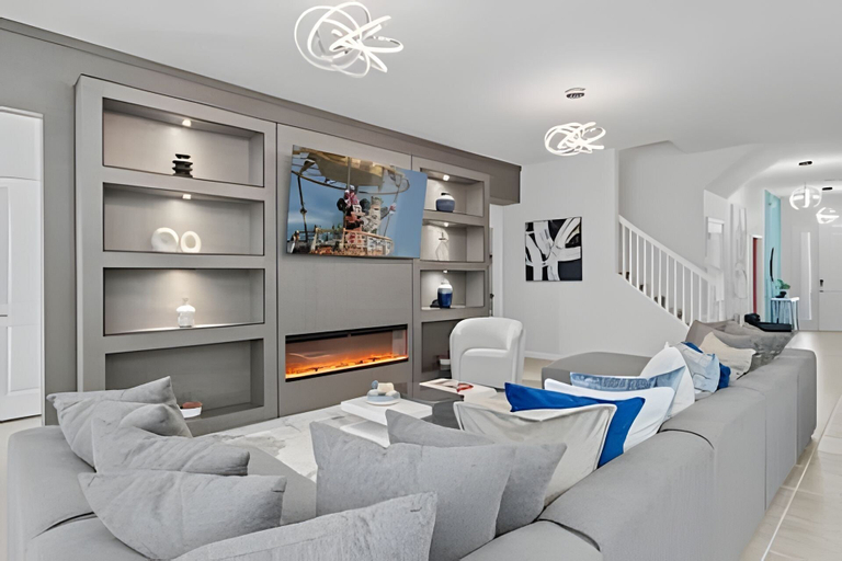 Living area 3, Luxurious 9BR Paradiso Pool, Cinema & Game Room, Orange