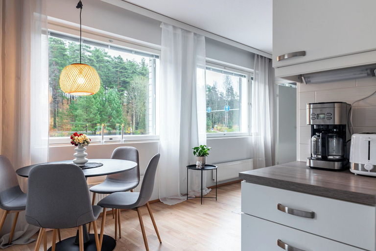 In-room dining 2, Apartments with Sauna, Balcony & Free Parking, Päijänne Tavastia
