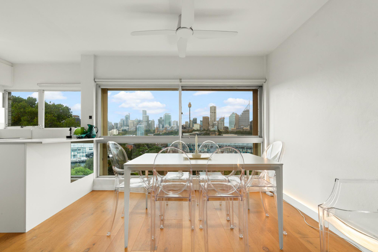 Separate living room 5, Cosy 1-Bed with Swimming Pool Facing Opera House, Sydney