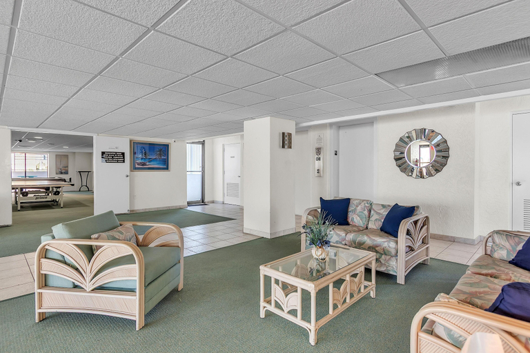 Interior 3, Treasure Sands #502, Pinellas