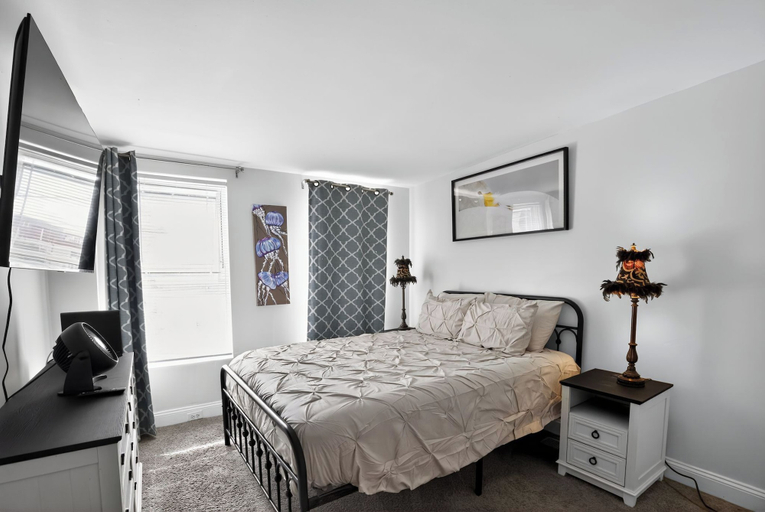 Room 5, Hudson house, Baltimore