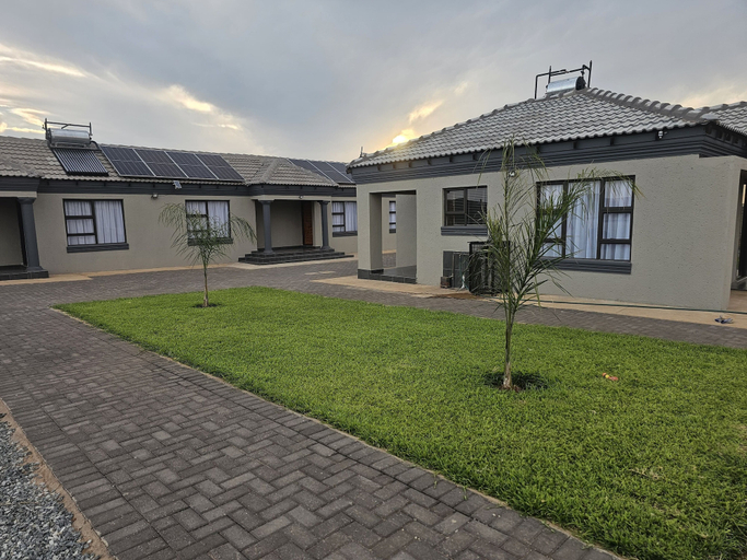 Front of property 5, Vation Nation Guest House, Waterberg