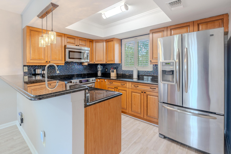 Private kitchen 2, Seastars IV, Lee