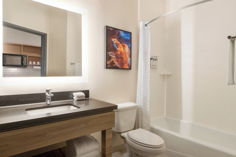 Bathroom 4, Candlewood Suites Stafford - Quantico by IHG, Stafford
