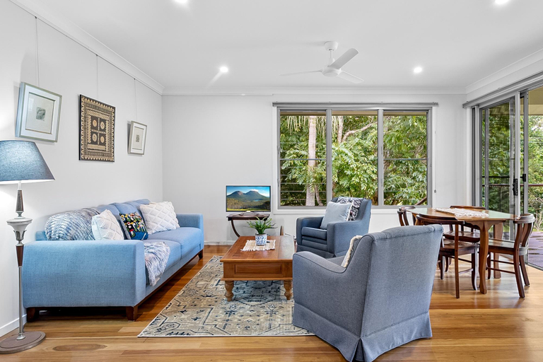 Separate living room 3, Quiet Ninderry Cottage With Peaceful Rural Outlook, Maroochy