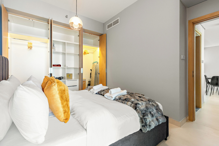 Room 3, Silkhaus Radiant Boulevard, Abu Dhabi City