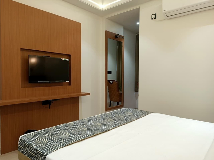 Room 5, Roop Cliff, Bhopal