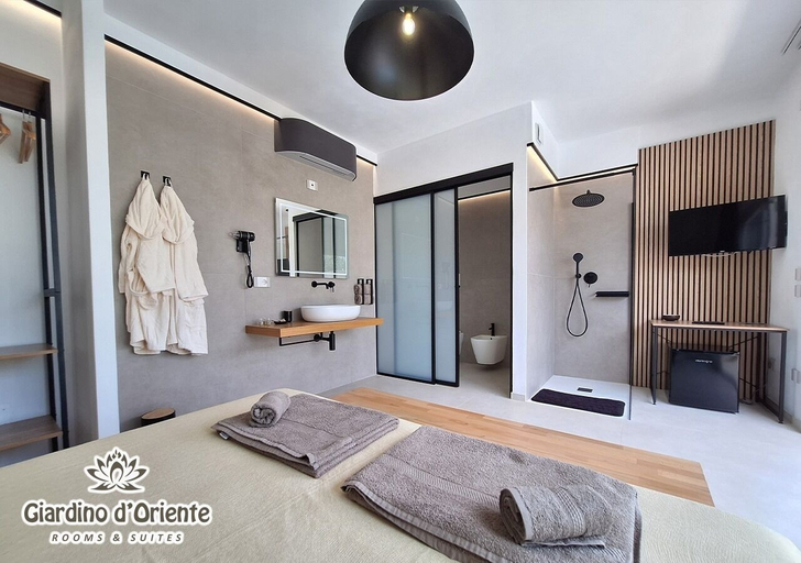 Bedroom 4, Giardino D'Oriente Rooms & Suites, Lecce