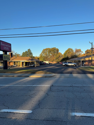 Exterior 4, The Executive Inn, Danville