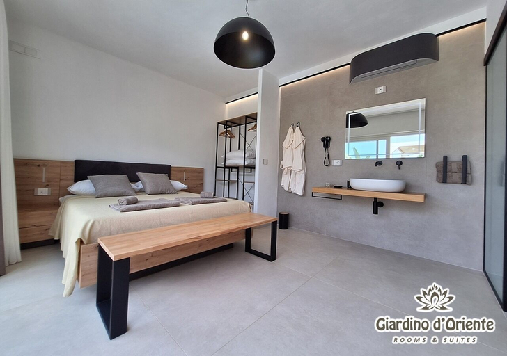Bedroom 5, Giardino D'Oriente Rooms & Suites, Lecce