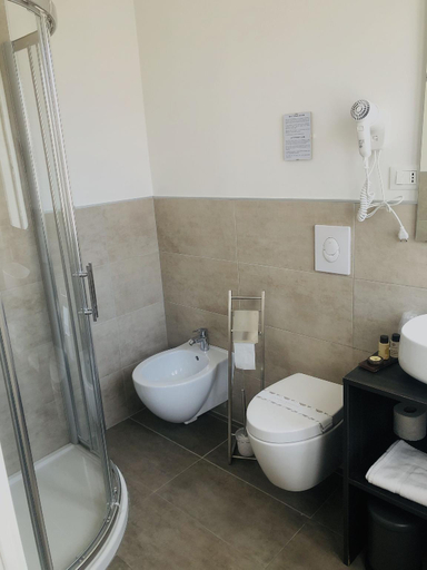 Bathroom 5, B&B Fablas, Verona