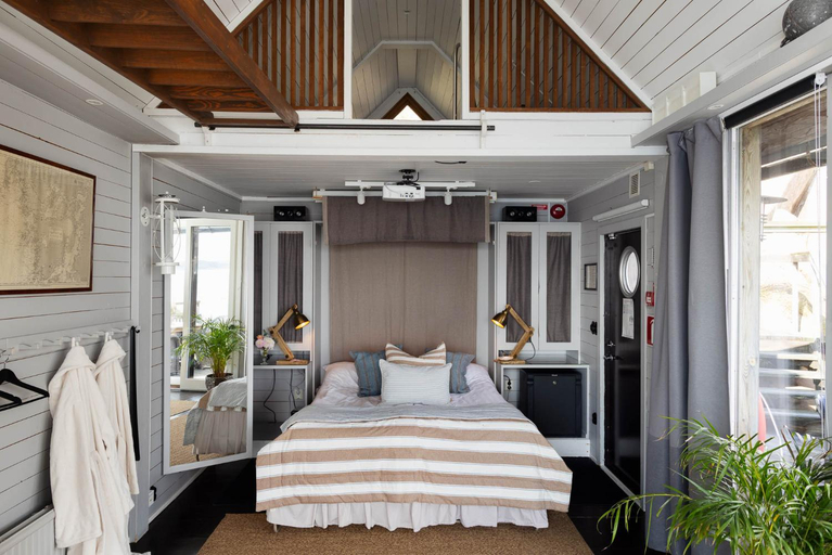 Bedroom, Strandflickornas Husen vid Havet, Lysekil