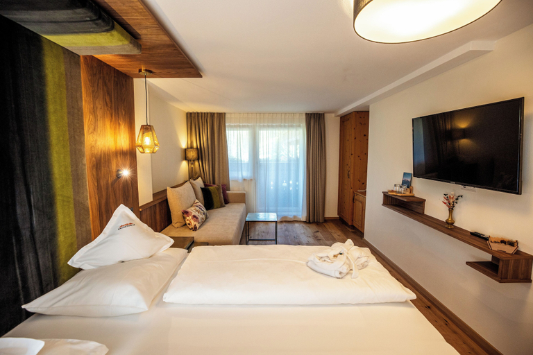 Bedroom 4, Moseralm Dolomiti Hideaway, Bolzano