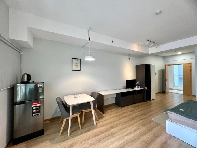 Others 5, Charmington La Pointe - Central Suites D10, District 10
