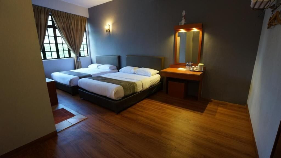 Bedroom 3, Zen Zeng Hotel, Johor Bahru