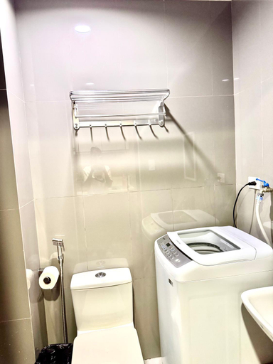 Bathroom 5, Air Residences MKT, Makati City