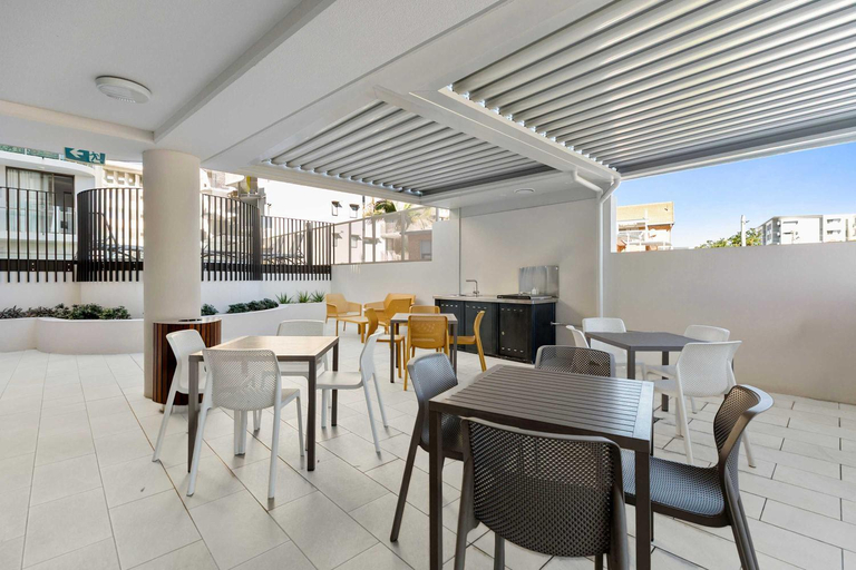 Food & Drinks, RIVERFRONT BREEZE @ The Cosmopolitan Unit10307, Maroochy - Maroochydore