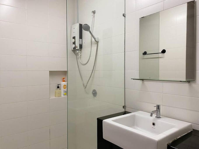 Bathroom 4, Machome Guest' Home @Trefoil, Shah Alam