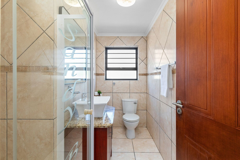 Interior 2, Sandy Bay C5, City of Cape Town
