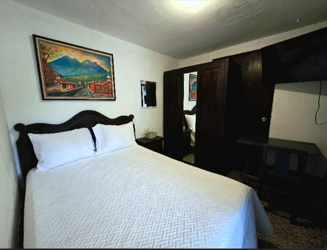 Room 5, Casa de la Torre, Antigua Guatemala
