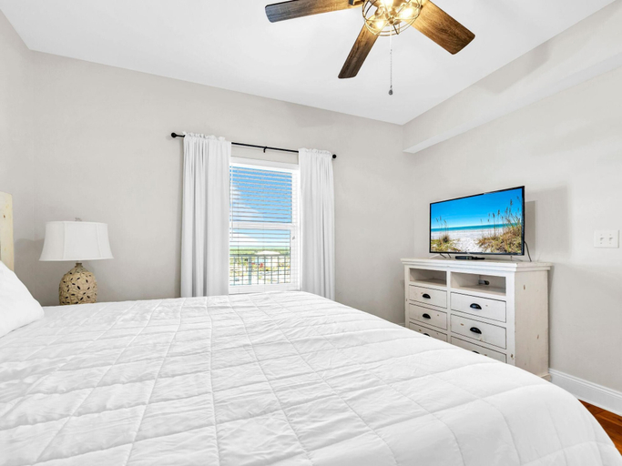 Bedroom 2, Laketown Wharf 1213, Bay
