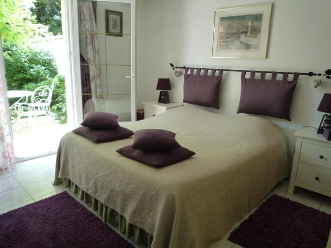 Bedroom 4, Le Verger du Sausset, Côte-d'Or