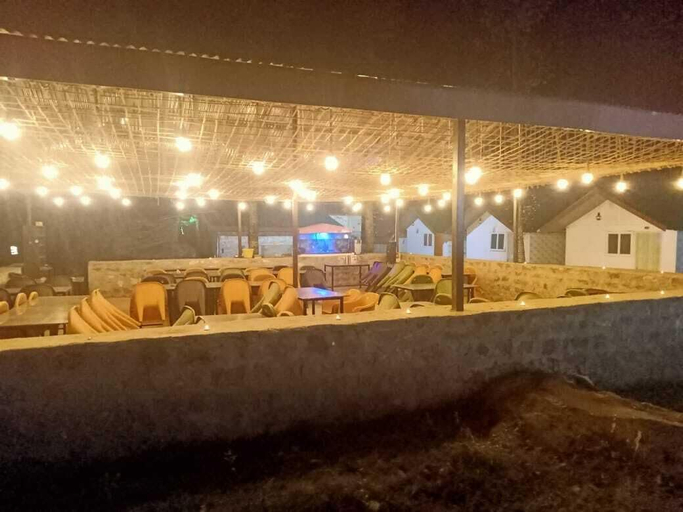 Restaurant, Creekside Camps, Kullu