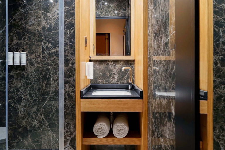 Bathroom 4, Merveil Signature Suite - Dulud, Hauts-de-Seine