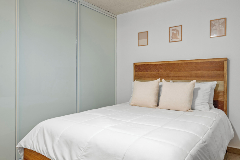 Room 3, Marina Avenue by Otium