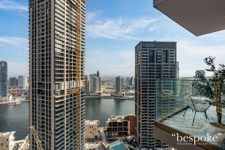 City view 4, Luxury 2BR in Peninsula One by Bespoke, Dubai