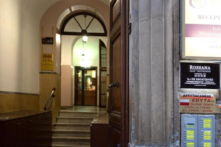 Front of property, Little Appartment, Roma