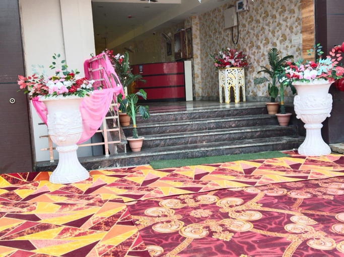 Reception 2, Hotel The SS Galaxy, Rae Bareli